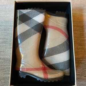 Burberry House Check Rain Boots Size 9 w/Box
